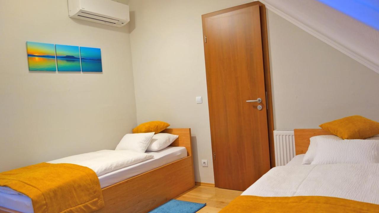 Ferenc Vendeghaz Hotel Tihany Buitenkant foto